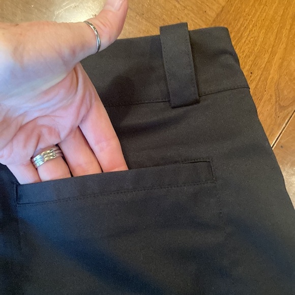 MAGGIE LANE Golf Skort - size 6 - Picture 10 of 16